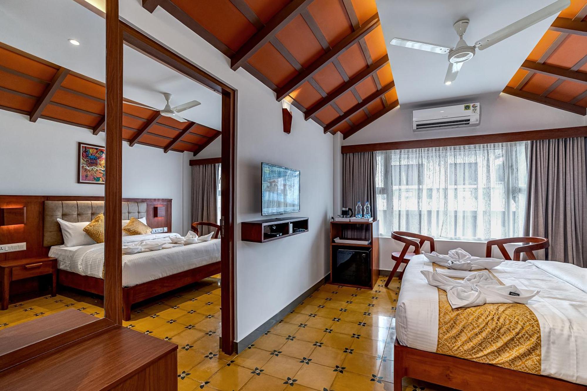 Palcastle Regency Hotell Palakkad Exteriör bild