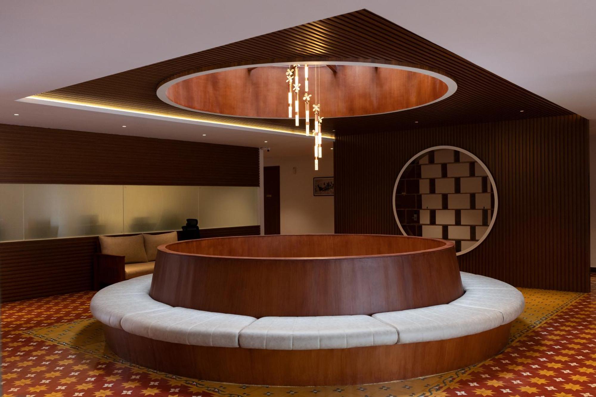Palcastle Regency Hotell Palakkad Exteriör bild